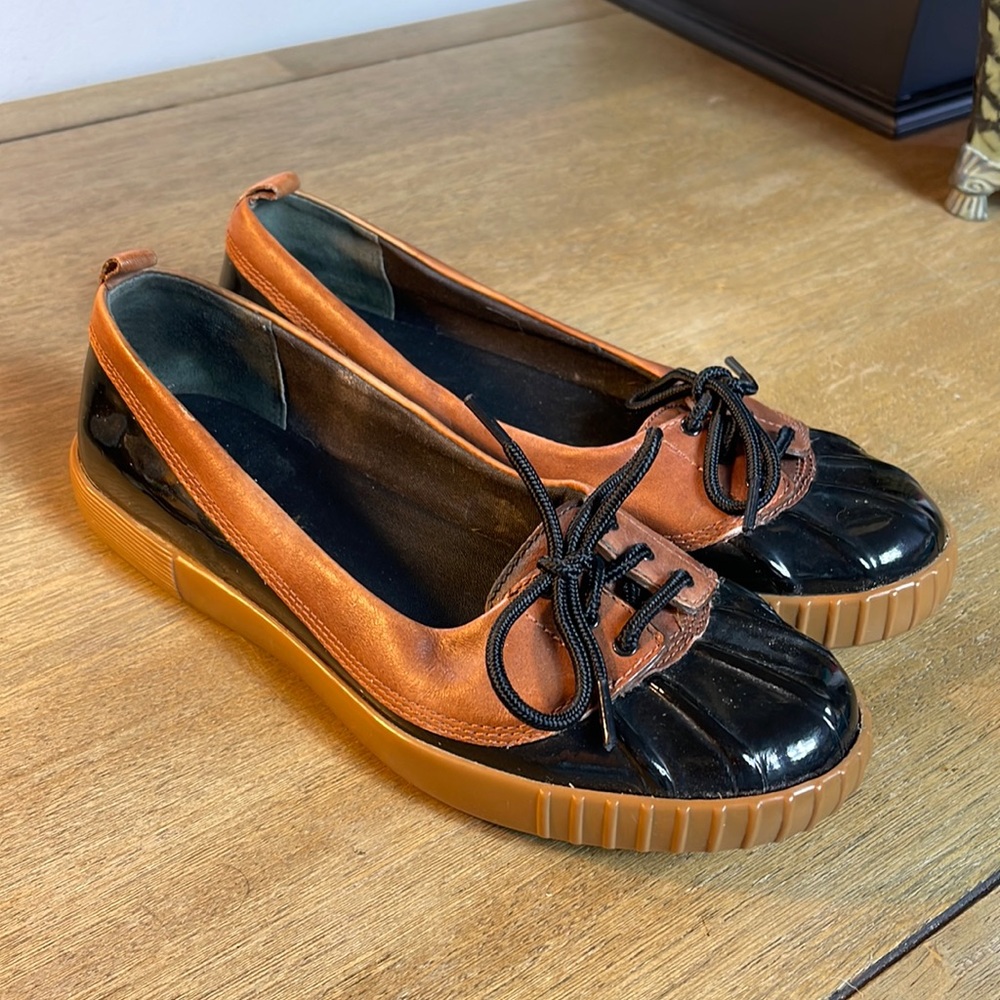 COLE HANN RAIN SHOES